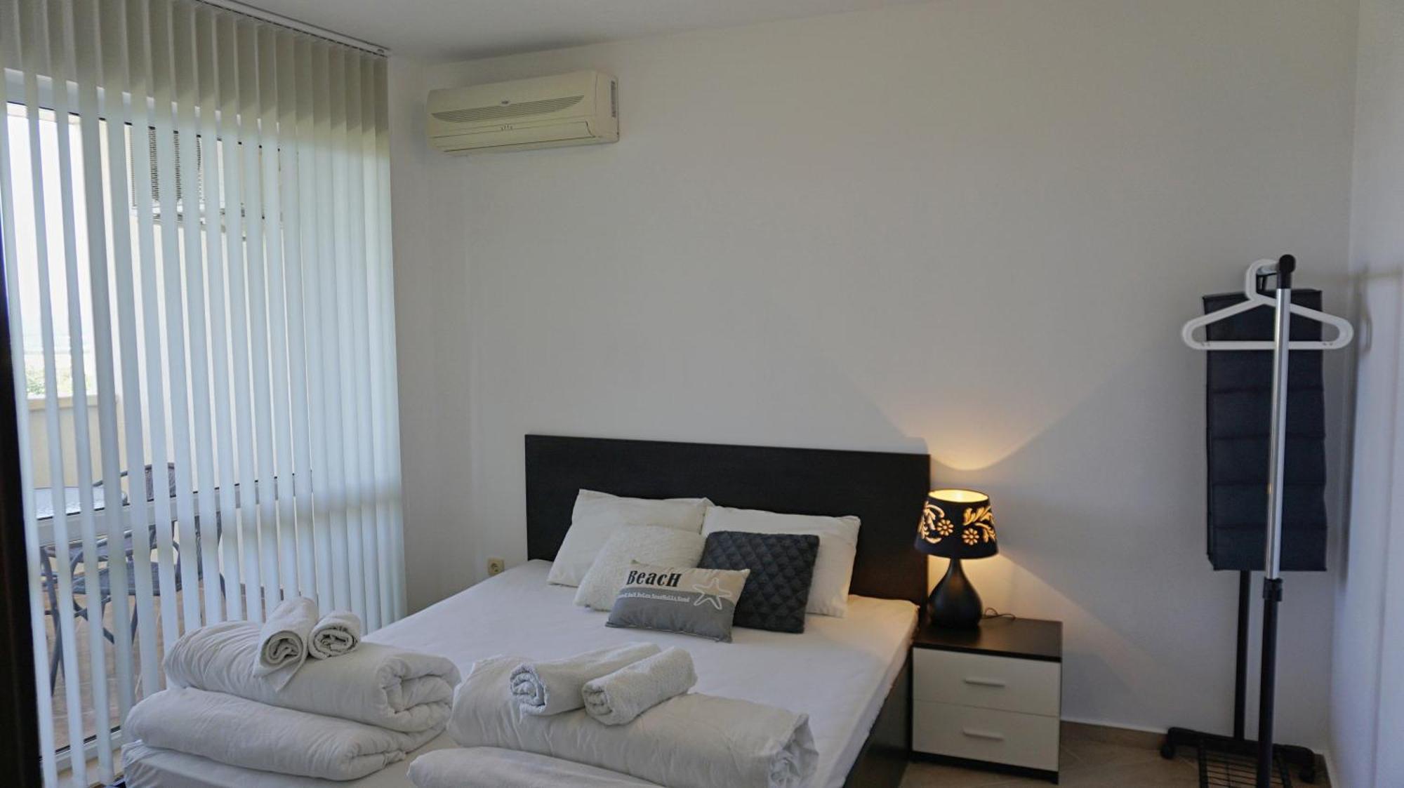Апартаменти Сънбрийз - Sunbreeze Apartments Byala  Exterior photo