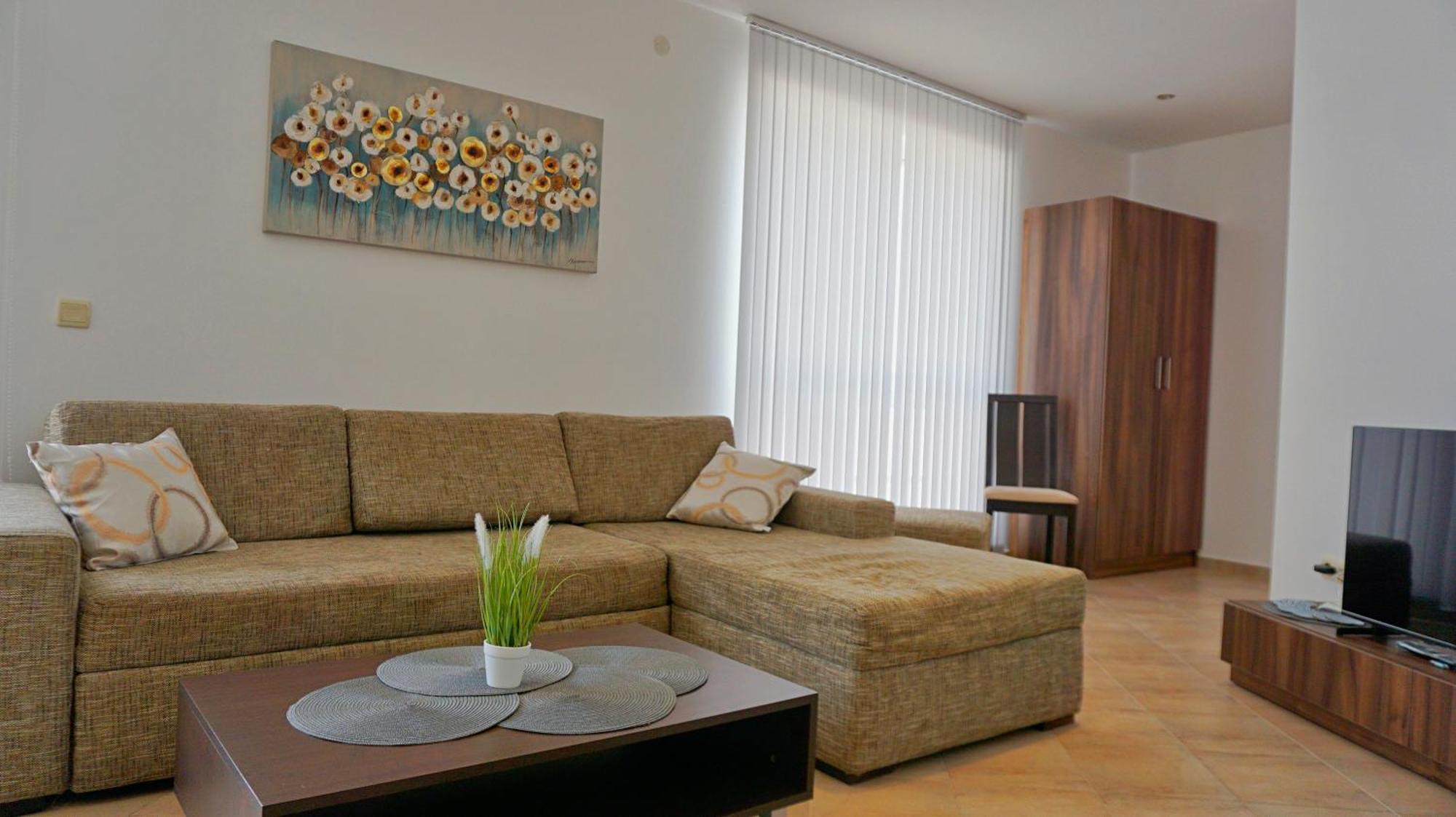 Апартаменти Сънбрийз - Sunbreeze Apartments Byala  Exterior photo