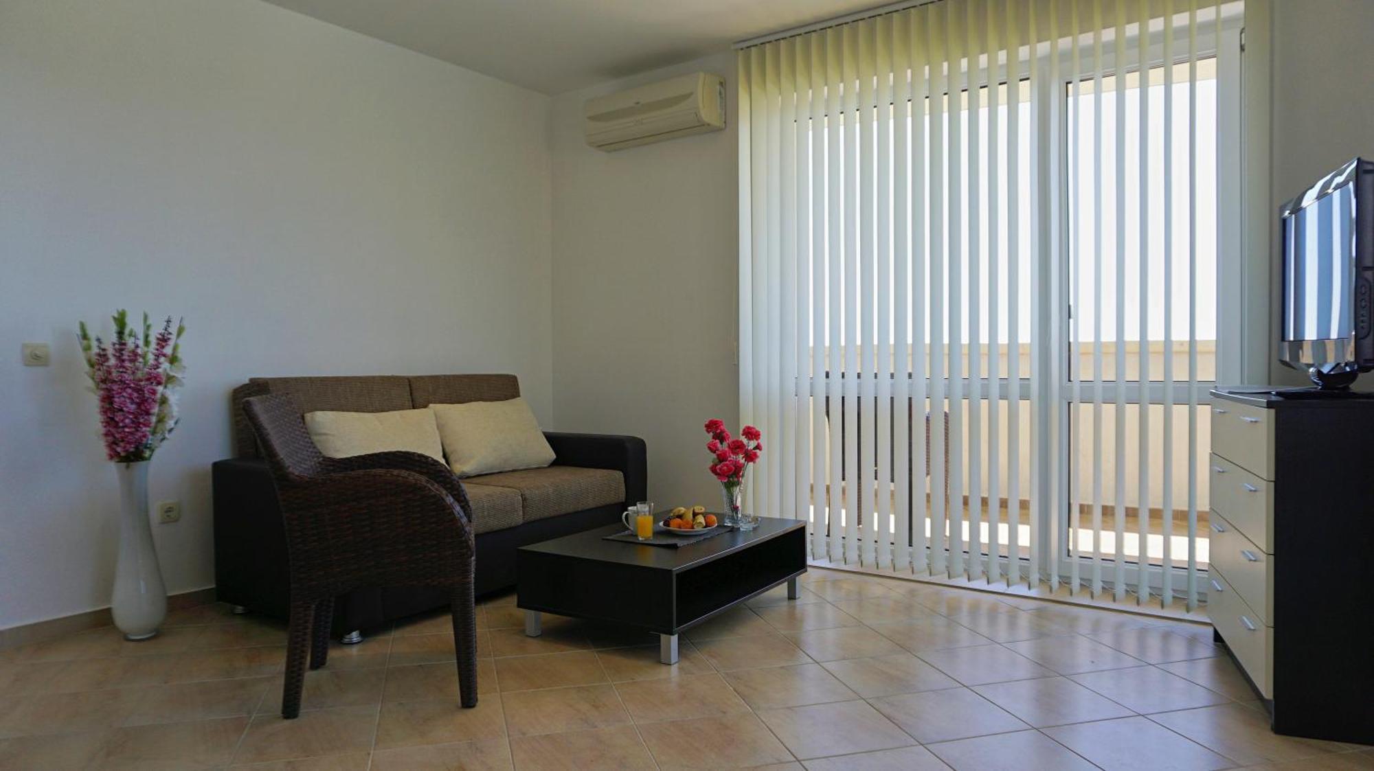 Апартаменти Сънбрийз - Sunbreeze Apartments Byala  Exterior photo